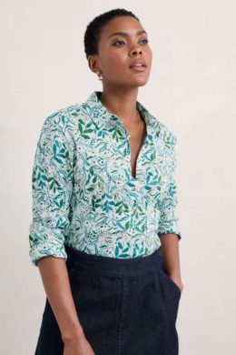 Seasalt Cornwall Larissa Shirt Wandering Peas Chalk - La Vie en Rose Damesmode