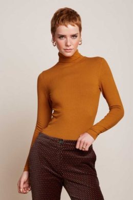 King Louie Rollneck Top Rib Uni Maple Orange - La Vie en Rose Damesmode