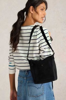 White Stuff Mini Fern Leather Crossbody Pure Black - La Vie en Rose Damesmode