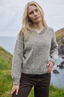 Fisherman out of Ireland Donegal Fleck V Neck Sweater Rabbit SK805M - La Vie en Rose Damesmode