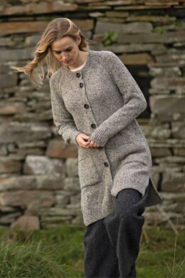 Fisherman out of Ireland Serenity Long Cardigan Porridge SK809M - La Vie en Rose Damesmode