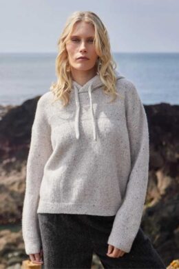 Fisherman out of Ireland Whisper Merino-Cashmere Hoodie Oyster SL911T - La Vie en Rose Damesmode