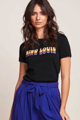 King Louie Logo Tee Placement Print Black - La Vie en Rose Damesmode